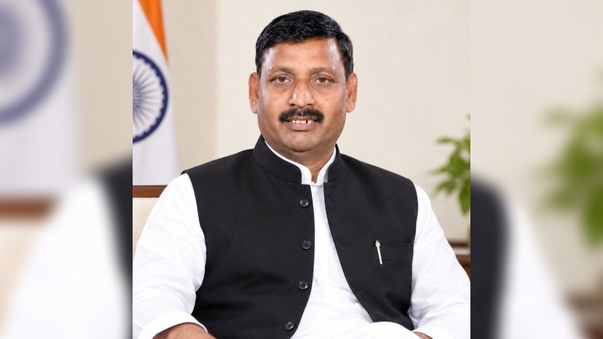 यूपी चुनाव से पहले बीजेपी को बड़ा झटका: पूर्व सांसद धर्मेंद्र कश्यप ने छोड़ी पार्टी, अखिलेश यादव से मिलकर थामा सपा का हाथ – dharmendra kashyap former bjp mp joins samajwadi party akhilesh yadav ntc apdy