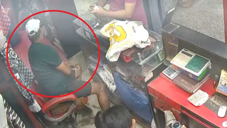 भोपाल में दुकान में दिल के दौरे के बाद 30 वर्षीय व्यक्ति की अचानक मौत, सीसीटीवी कैमरे में कैद
