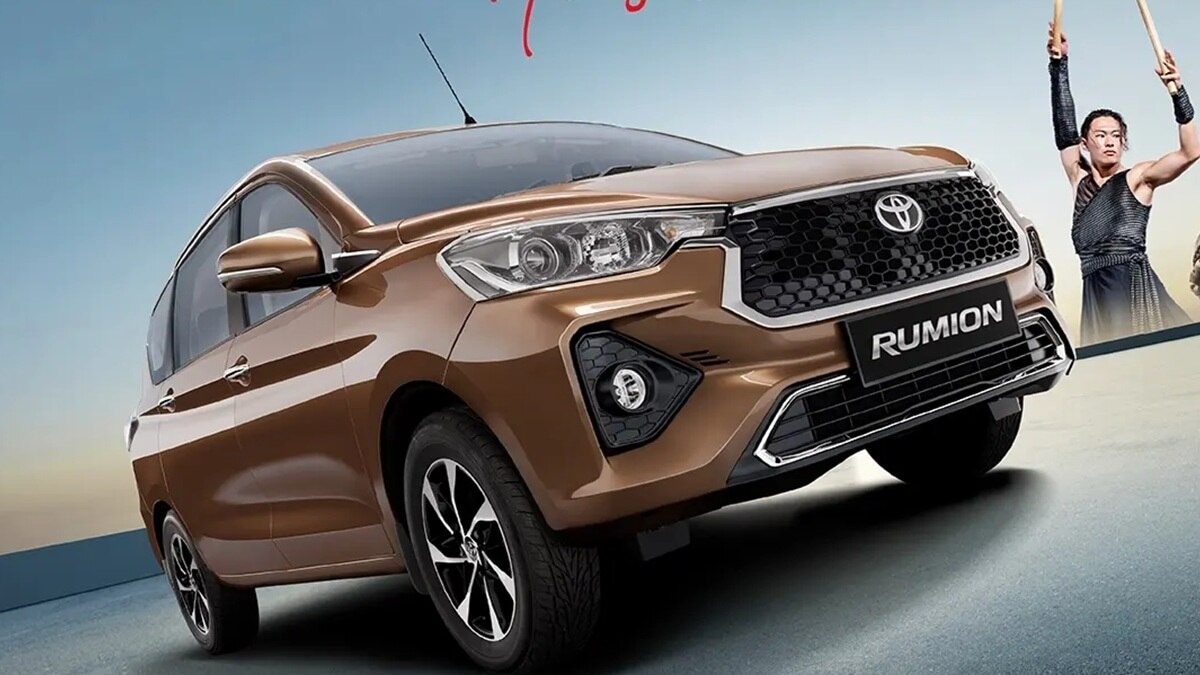 Toyota Rumion पेट्रोल और सीएनजी दोनों ही ऑप्शन में आती है. (Photo: toyotabharat.com) 