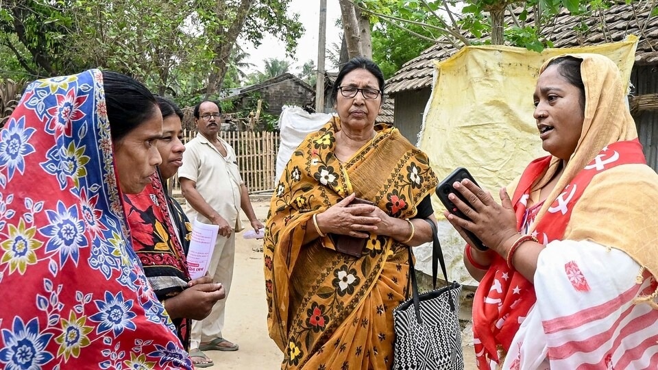 सबीना यास्मीन ने महिला TMC अध्यक्ष पद से इस्तीफा दे दिया है. (File Photo-PTI)
