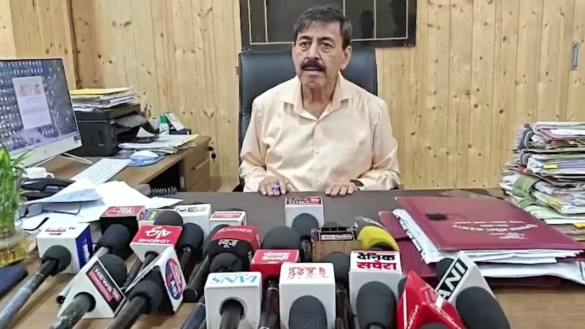 हमीरपुर मेडिकल कॉलेज के प्रिसिंपल ने बताया कि शिकायत के बाद क्या क्या एक्शन लिए गए (Photo: ITG)
