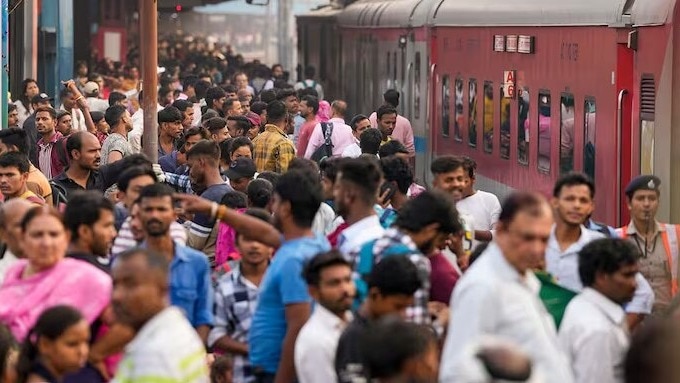 भारतीय रेलवे ने पूजा स्‍पेशल ट्रेनों का ऐलान. (Photo: ITG) 