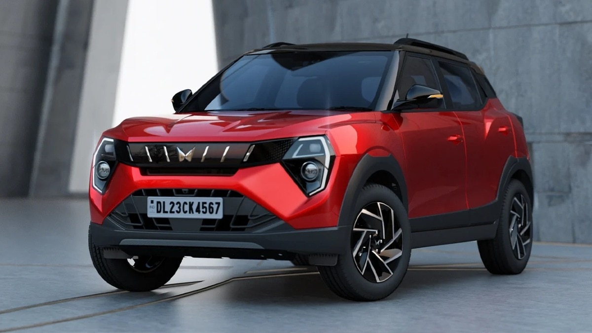 Mahindra XUV 3XO CNG का सीधा मुकाबला मारुति ब्रेजा और टाटा नेक्सन सीएनजी से है. Photo: ITG