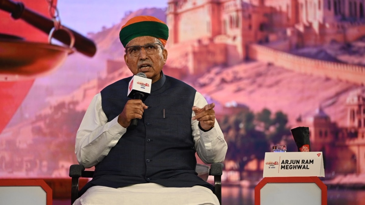 SIR पर राहुल गांधी को अर्जुन राम मेघवाल का जवाब (Photo-ITG)
