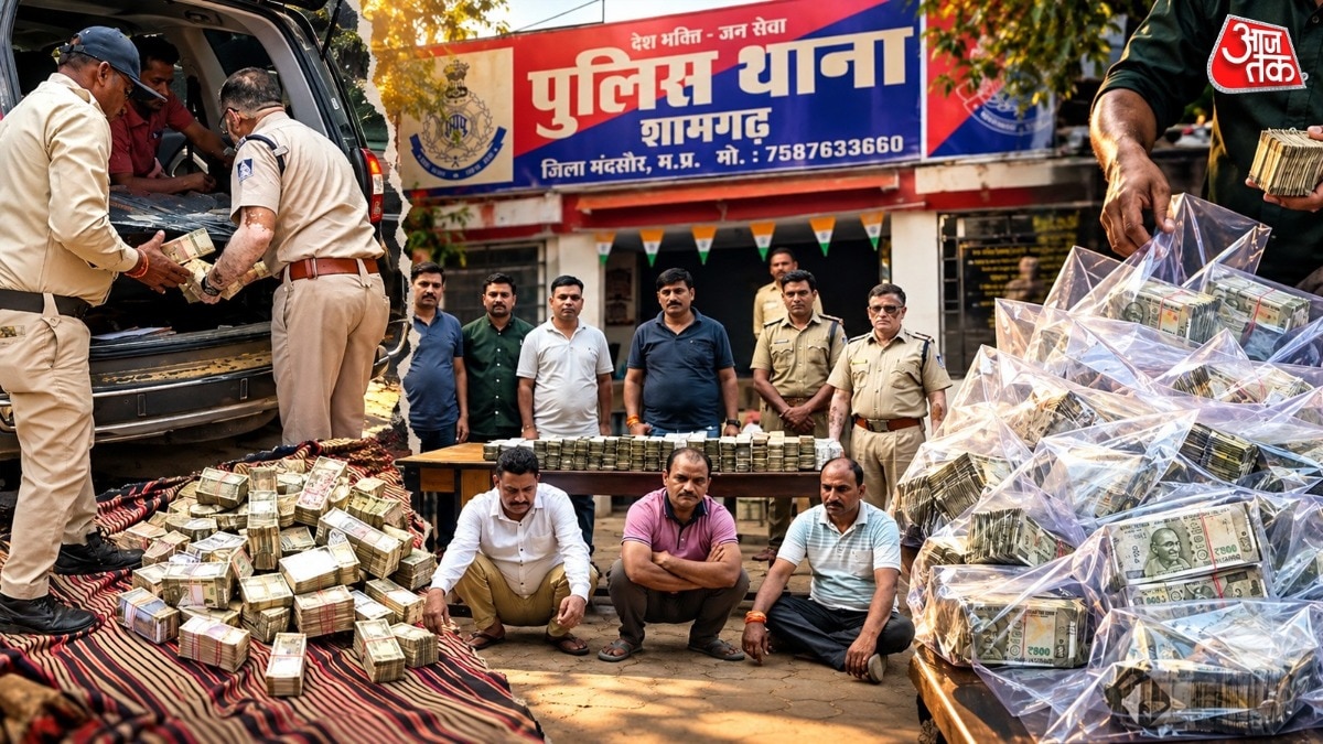 मंदसौर पुलिस ने जब्त किए 1.29 करोड़ रुपये. (Photo: ITG)