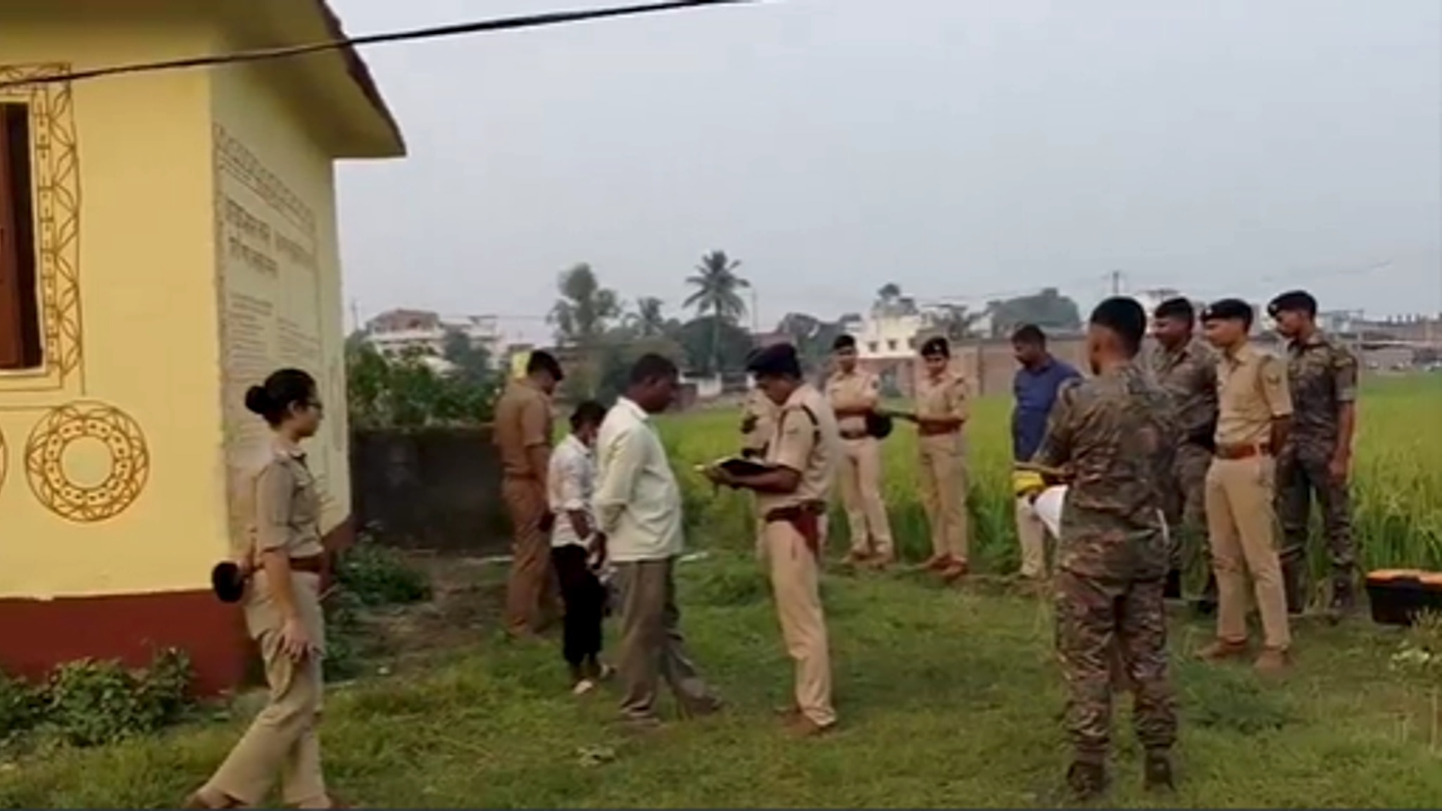 हत्या कर झाड़ियों में फेंका शव.(Photo: Screengrab)