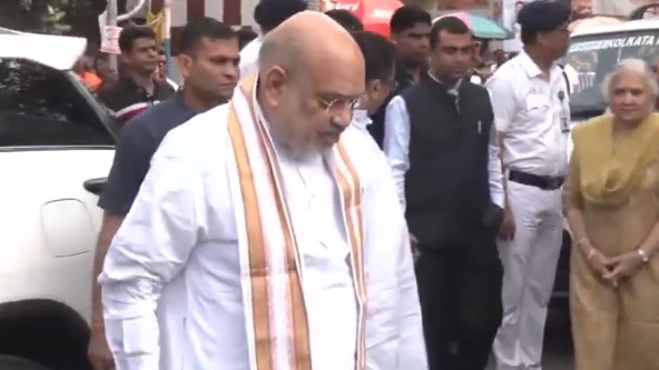 amit shah visits kolkata durga puja stampede victims