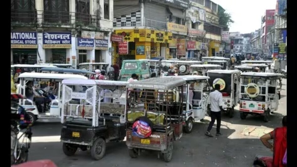 दिल्ली में ई-रिक्शा की संख्या अब होगी सीमित. (File Photo)