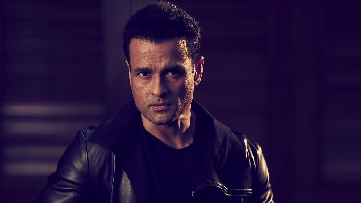 रोहित रॉय ने टीवी को डस्टबिन कहने वाले बयान पर दी सफाई. (Credit: Instagram/rohitboseroy/primevideo)