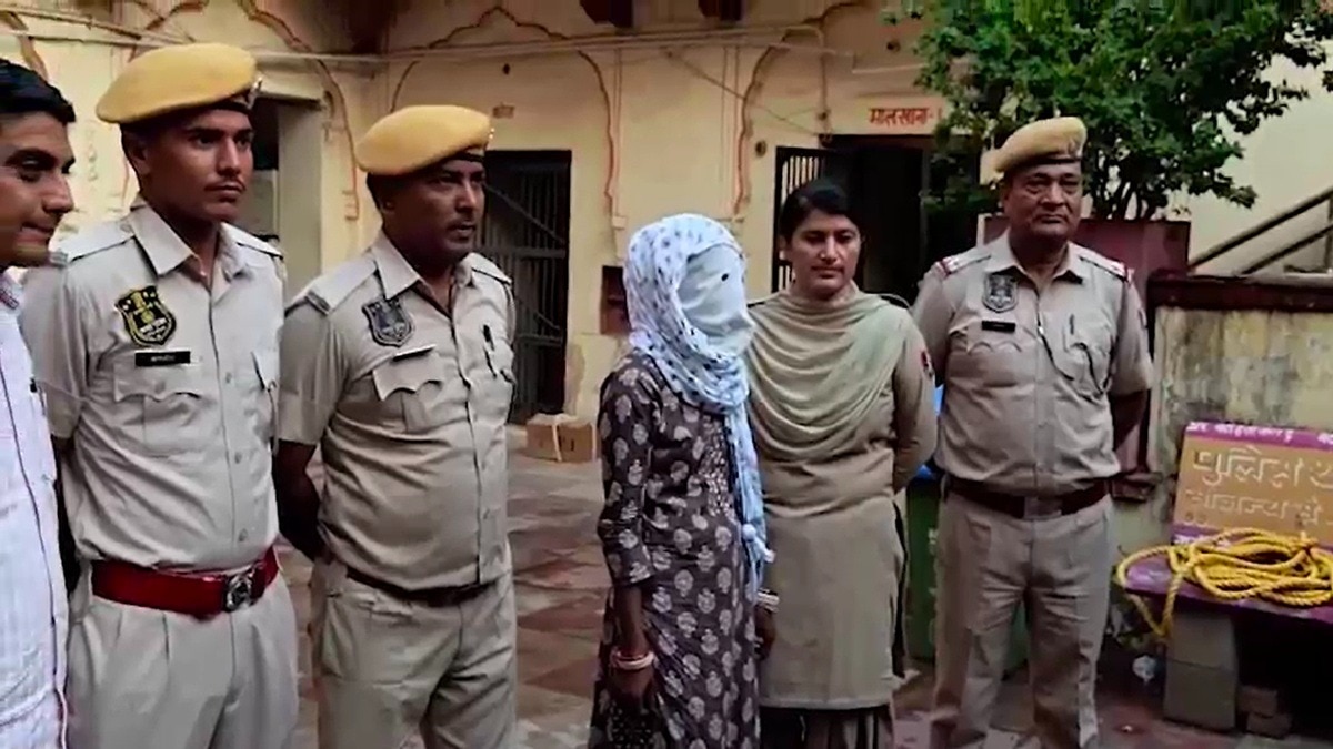 ई-रिक्शा में बैठी महिला उड़ा ले गई 2 करोड़ की ज्वेलरी, कारोबारी को भनक तक नहीं लगी