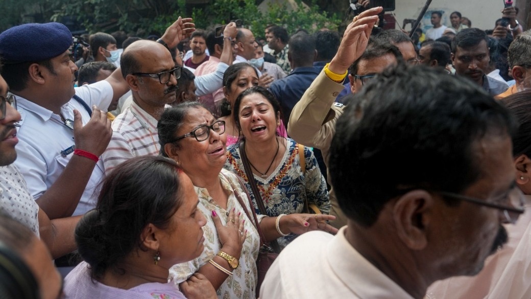 चोरबागान हादसे में 19 लोगों की मौत हो गई थी. (Photo: PTI)