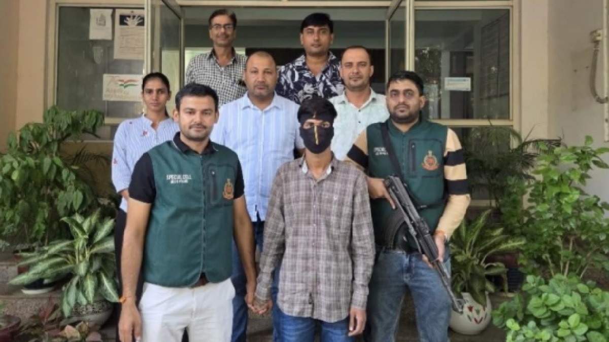 Accused arrest of Delhi Monish Khan Murder Case