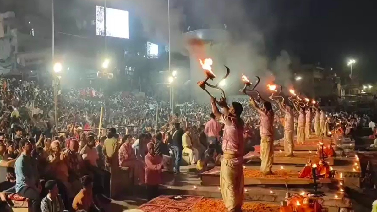 दशाश्वमेध घाट पर होती गंगा आरती. (Photo: Screengrabs)