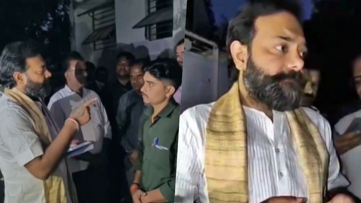 खाद की कालाबाजारी पर फूटा विधायक का गुस्सा (Photo- ITG) 