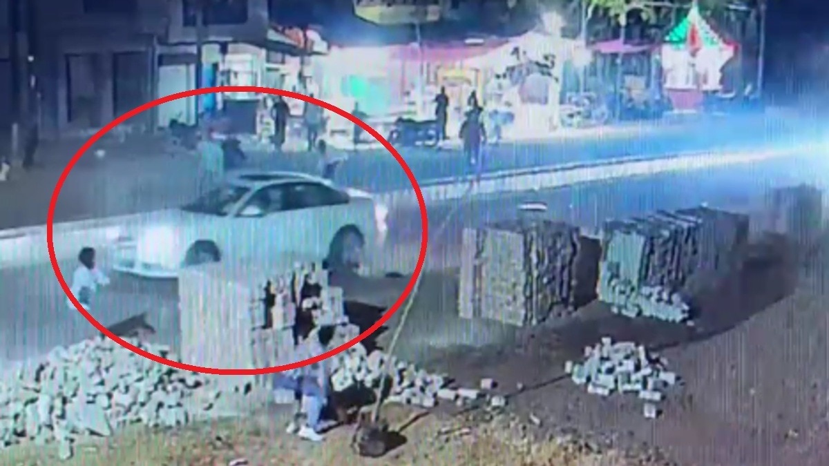 हॉर्न बजाने के विवाद में मनोज को कुचलकर मारने का आरोप.(Photo:Screengrab)