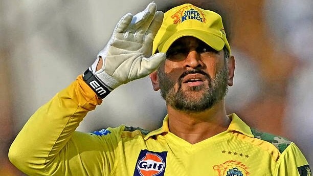 धोनी को लेकर संस्पेंस बरकरार, क्या अगले IPL सीजन में खेलेंगे? (Photo: AFP)