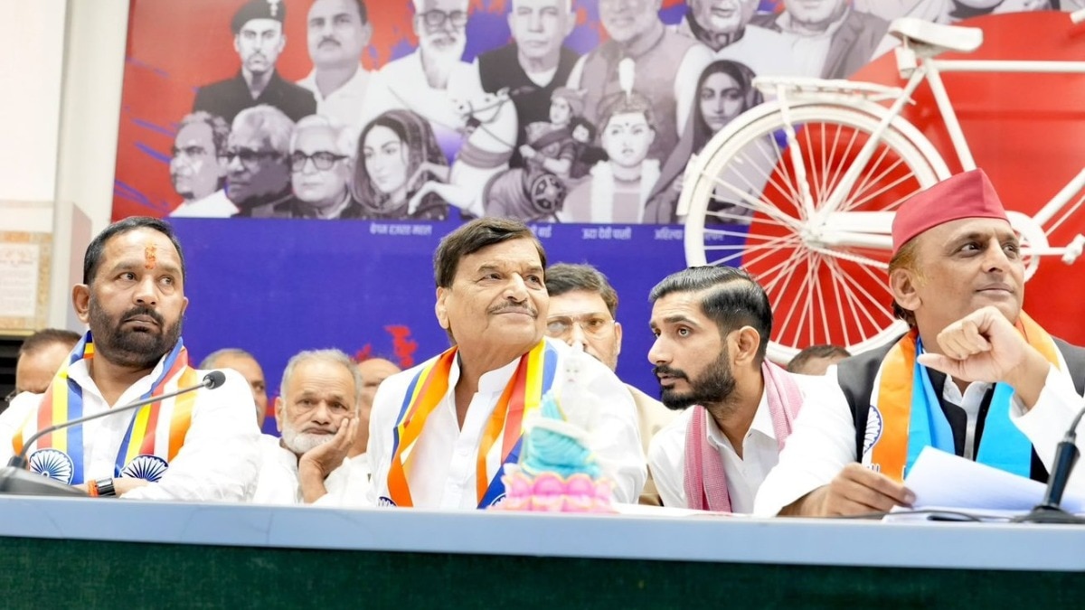 सिनोद शाक्य को बीजेपी ने बनाया वर्किंग कमेटी मेंबर, दिन में सपा में हो चुके शामिल