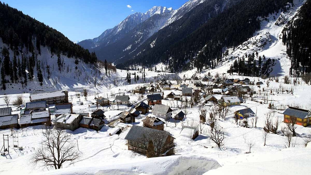 पहाड़ों पर बर्फबारी की आहट? उत्तराखंड से कश्मीर तक बदलेगा मौसम, बारिश के बाद गिरेगा पारा