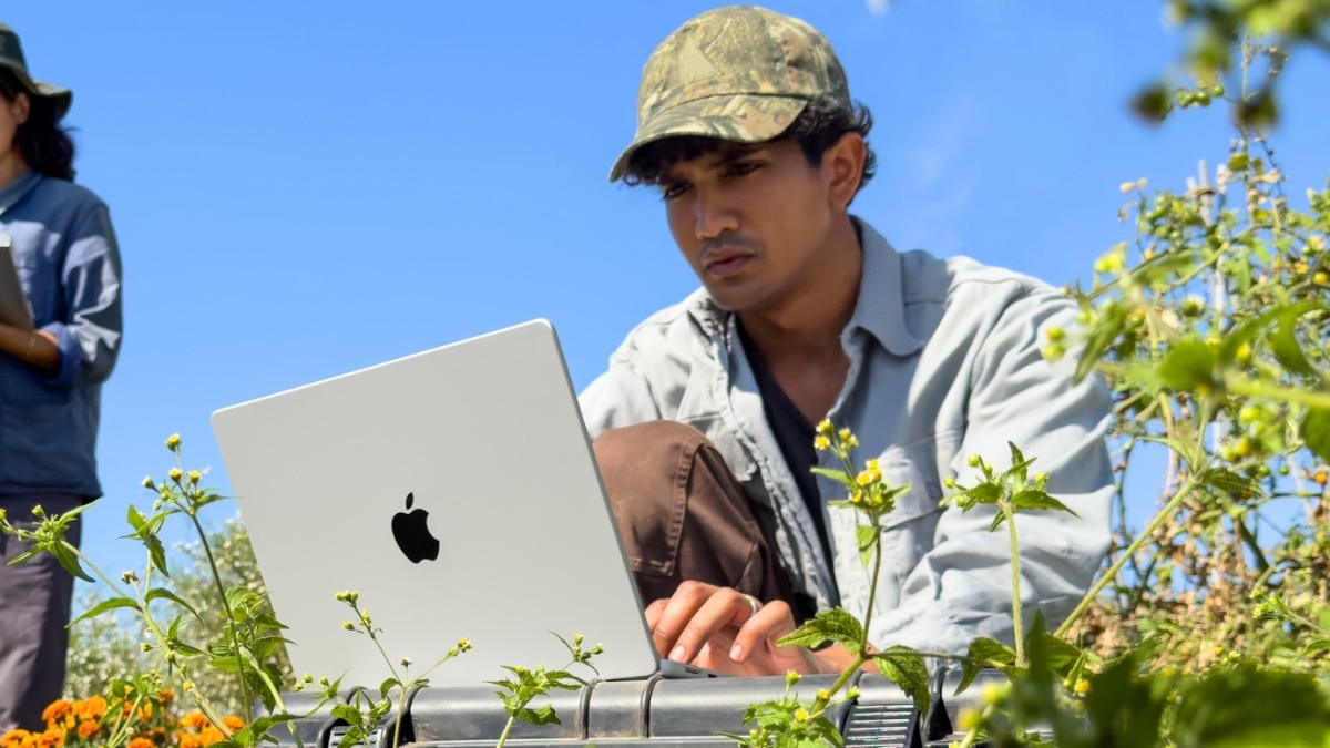 Apple ने लॉन्च किया नया MacBook Pro और iMac, कीमत ₹1,74,900 से शुरू, जानें क्या है खास