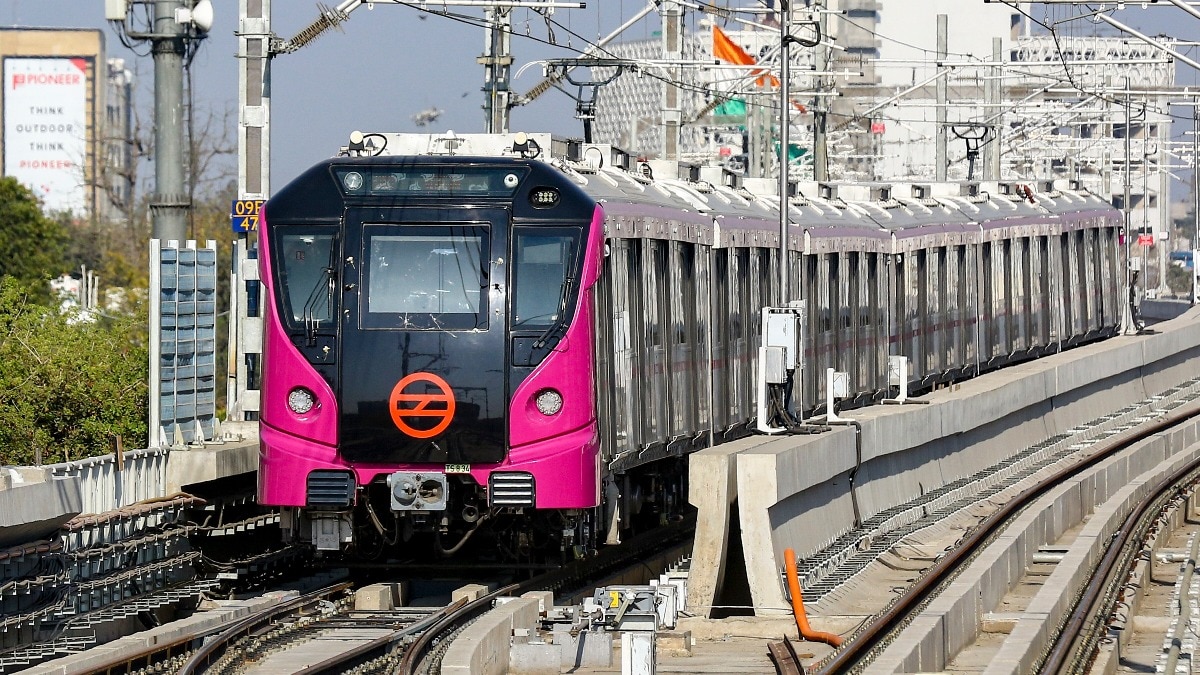 बॉटनिकल गार्डन से इंदरलोक के बीच 65 स्टेशन होंगे. (File Photo- PTI)