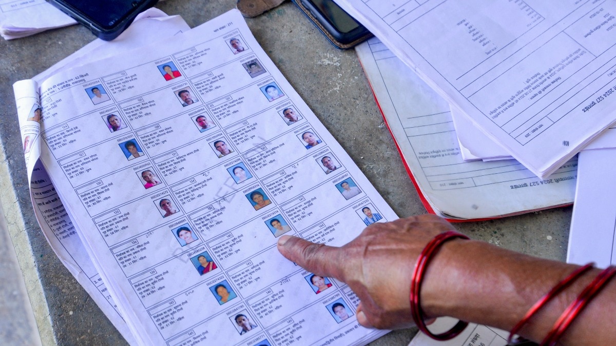 निर्वाचन आयोग ने सभी संबंधित अधिकारियों को संशोधित कार्यक्रम का व्यापक प्रचार-प्रसार करने के निर्देश दिए हैं.