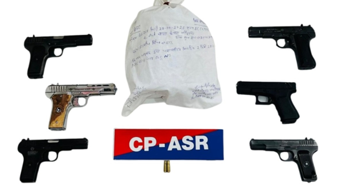8 Arrested in Amritsar with 11 Pistols & Heroin