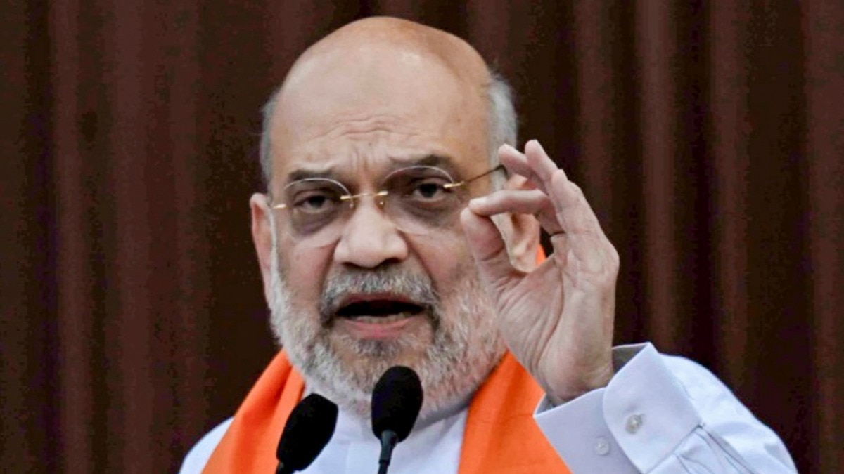 अमित शाह ने SIR विवाद पर राहुल गांधी और अखिलेश यादव को संसद में चर्चा की चुनौती दी है (Photo: PTI)