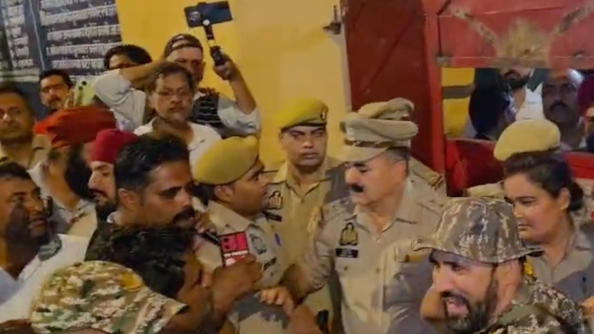 हाईकोर्ट से बेल के बाद रामपुर जेल के बाहर ED की हलचल… आजम खान और अब्दुल्लाह आजम की रिहाई पर सस्पेंस गहराया