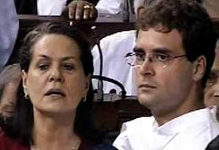 विश्‍वास मत के दौरान राहुल गांधी