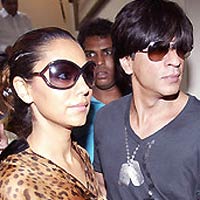 शाहरुख ने दी गौरी के जन्मदिन पर पार्टी