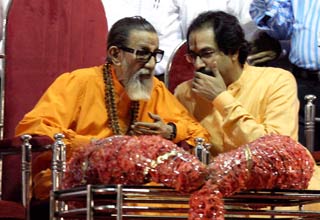 उद्धव ठाकरे ने कहा, मुंबई मेरे बाप की है