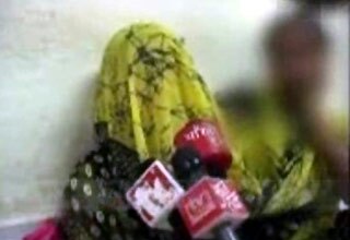 खाकी हुई शर्मसार