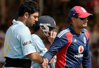 भारतीय टीम ने राजकोट वनडे जीता