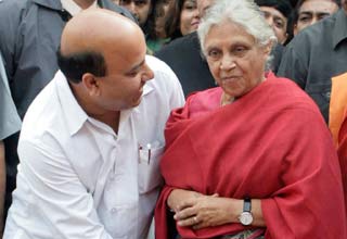 शीला दीक्षित, विजय जौली