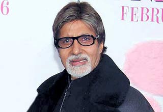 अमिताभ बच्‍चन