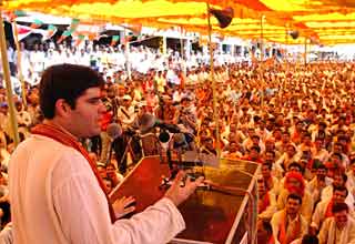 वरुण गांधी