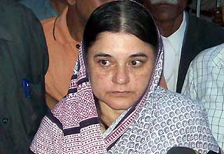 मेनका गांधी