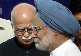 मनमोहन सिंह, लालकृष्‍ण आडवाणी