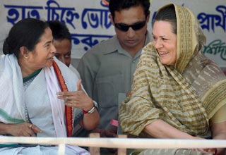 सोनिया और ममता बनर्जी