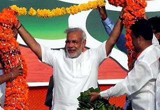 नरेंद्र मोदी