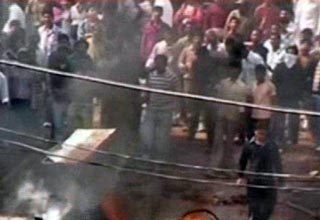 थाने में ग्रामीण की मौत से हांसी में हिंसा, चौकी फूंकी