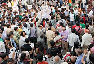 लोकपाल विधेयक की शर्ते स्वीकार