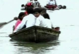 जुगाड़ पर गुजरती जिदगियां...