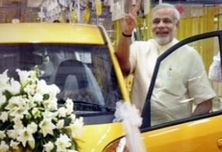 नरेंद्र मोदी