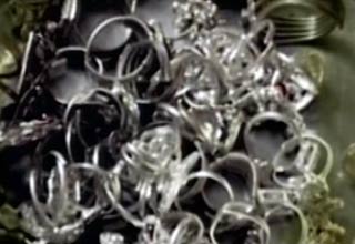 इंदौर करोड़पति क्लर्क