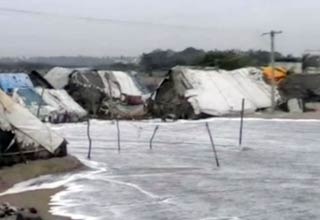 ठाने तूफान का खतरा