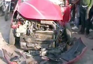 दुर्घटनाग्रस्‍त कार