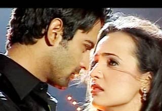 खुशी-अरनव