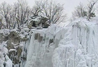 फिर बढ़ी ठंड