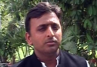 अखिलेश यादव